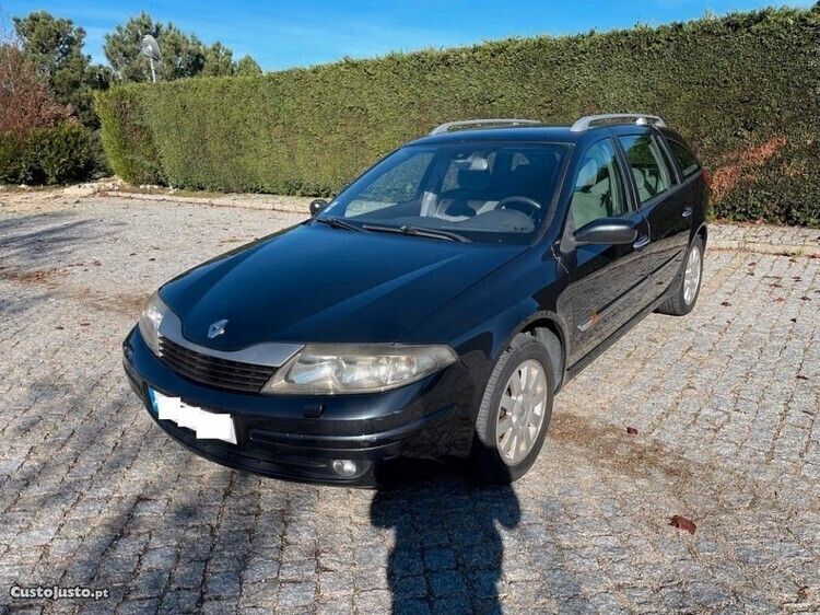 Cinza Usado 2004 Renault Laguna II Carrinha | € 2.990 - Imagem 1/1