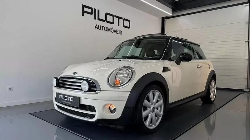 Usado Mini Cooper Coupé 110 HP (80 kW) 2008 Bege Coupé