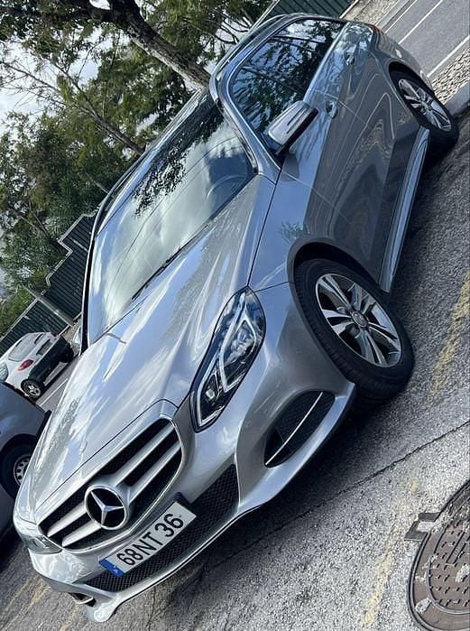 Usado 2013 Mercedes E300 Sedan | € 12.000 - Imagem 1/4