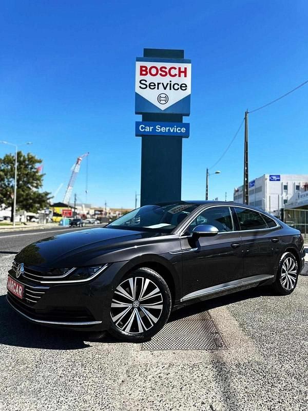 Cinzento Usado 2020 VW Arteon Elegance Sedan | € 21.900 (Preço elevado) - Imagem 1/4