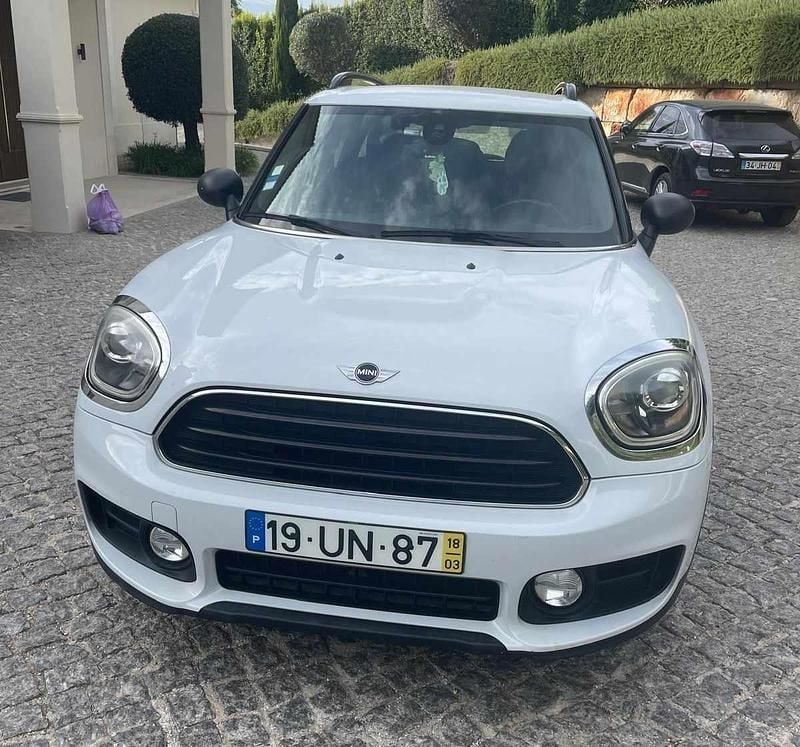 Branco Usado 2018 Mini Countryman SUV | € 17.995 (Preço justo) - Imagem 1/4