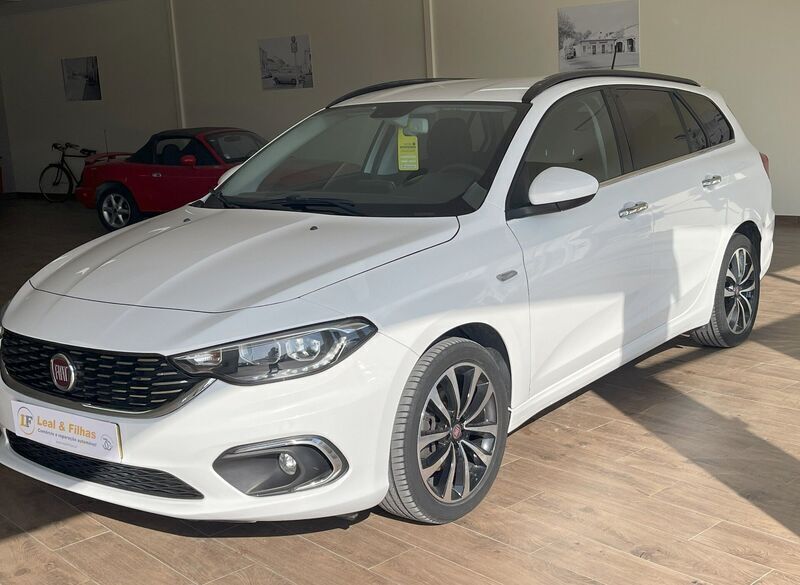 Branco Usado 2018 Fiat Tipo Lounge Carrinha | € 12.900 (Preço elevado) - Imagem 1/4