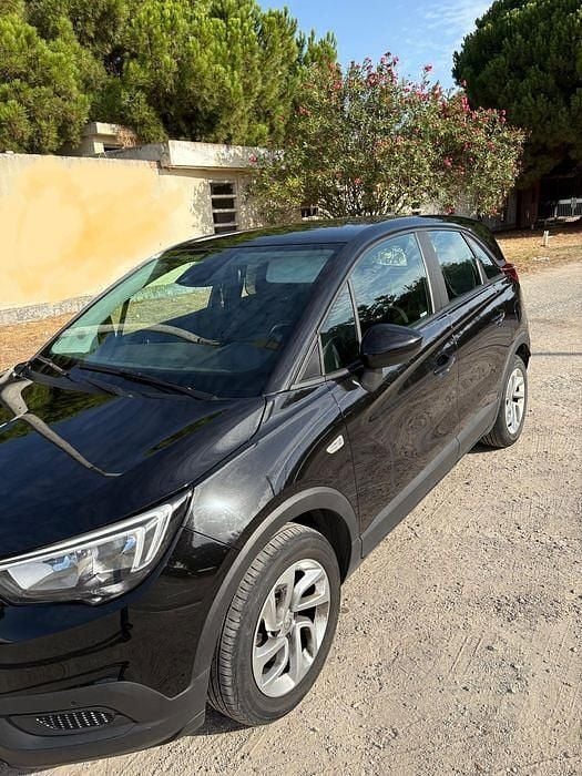 Usado Opel Crossland X Edition 99 HP (72 kW) 2018 Preto SUV