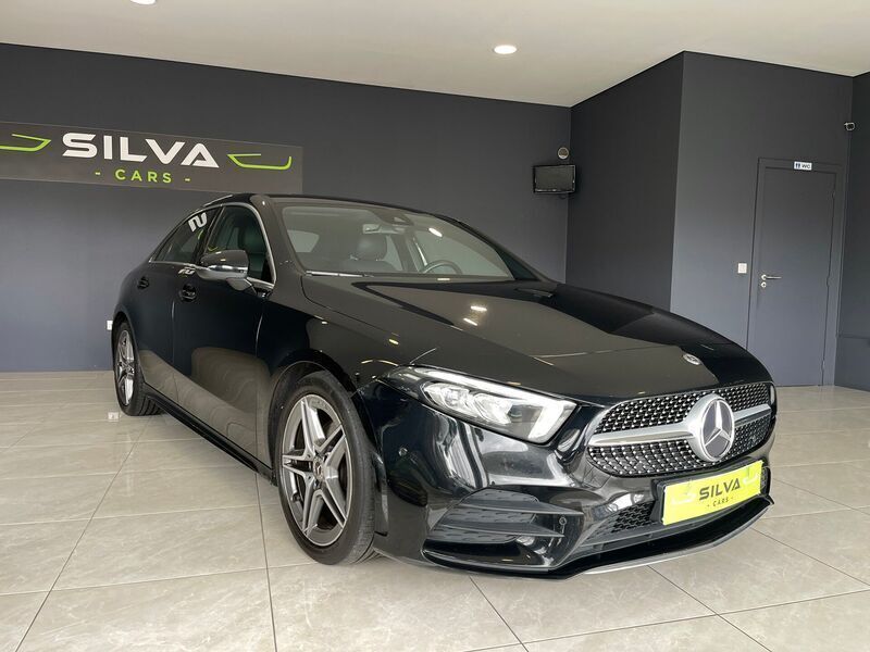 Preto Usado 2019 Mercedes A180 AMG line Sedan | € 24.250 (Preço elevado) - Imagem 1/4