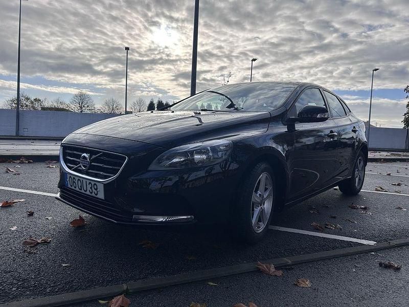 Usado 2016 Volvo V40 Carrinha | € 10.000 (Super Preço) - Imagem 1/4