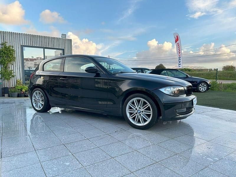 Preto Usado 2008 BMW 120 Coupé Coupé | € 8.950 (Super Preço) - Imagem 1/4