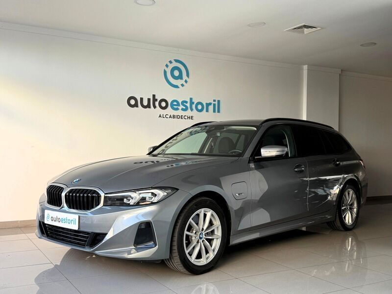 Cinza Usado 2023 BMW 320e Carrinha | € 39.950 (Preço justo) - Imagem 1/4