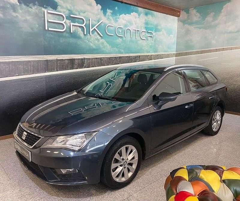 Cinzento Usado 2018 Seat Leon ST Carrinha | € 13.900 (Preço justo) - Imagem 1/4