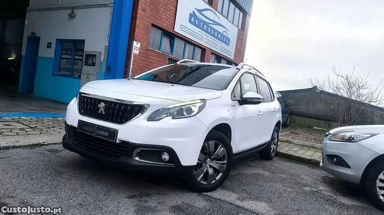Usado Peugeot 2008 Style 100 HP (73 kW) 2017 Branco SUV