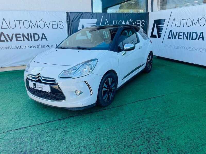 Branco Usado 2011 Citroën DS3 So Chic Citadino | € 11.000 (Preço justo) - Imagem 1/4