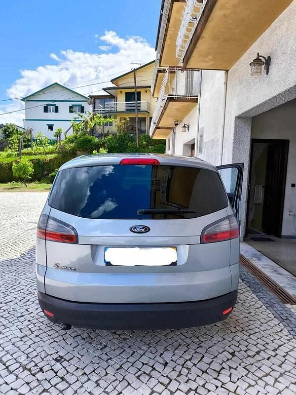 Usado Ford S-MAX S 125 HP (91 kW) 2008 Cinzento Monovolume