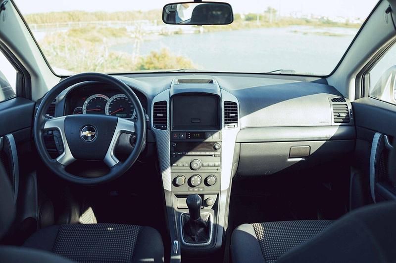 Usado Chevrolet Captiva LT 150 HP (110 kW) 2007 Cinza SUV