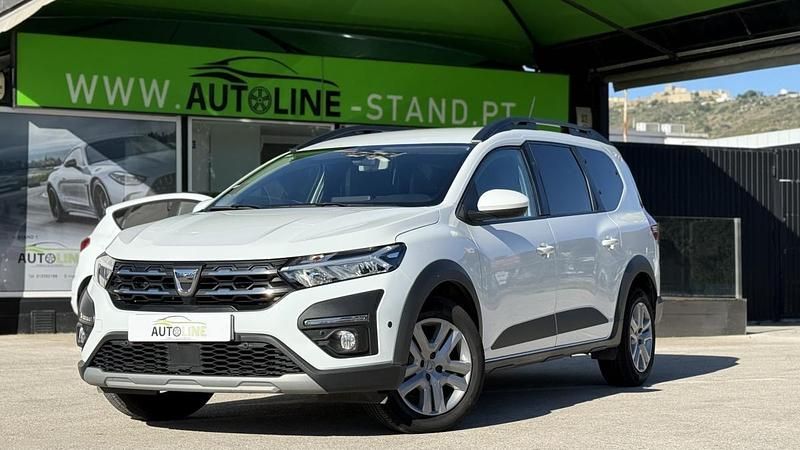 Branco Usado 2022 Dacia Jogger Comfort Monovolume | € 14.900 (Preço justo) - Imagem 1/4