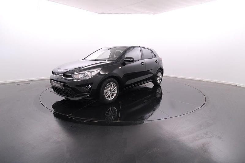 Preto Usado 2023 Kia Rio | € 17.900 (Preço elevado) - Imagem 1/4