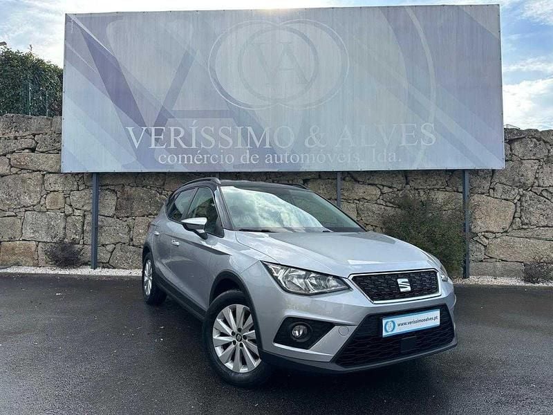 Cinzento Usado 2019 Seat Arona XCELLENCE SUV | € 15.950 (Preço justo) - Imagem 1/4
