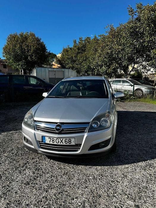 Usado 2008 Opel Astra Sedan | € 3.500 (Preço justo) - Imagem 1/4