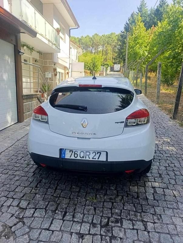 Usado Renault Mégane Cabriolet 110 HP (80 kW) 2015 Branco Cabrios