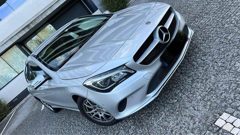 Usado 2017 Mercedes CLA180 Shooting Brake Carrinha | € 17.500 (Preço justo) - Imagem 1/4