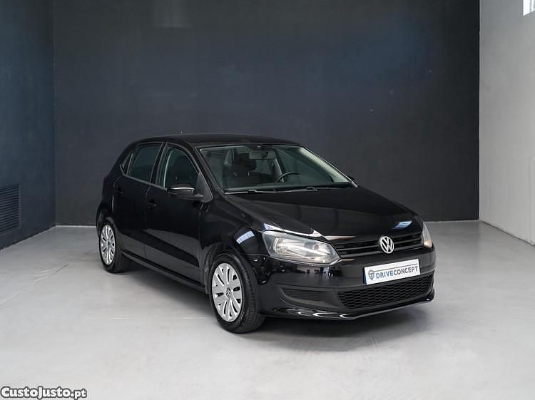 Preto Usado 2009 VW Polo Trendline Citadino | € 5.490 (Caro) - Imagem 1/1