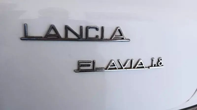 Usado Lancia Flavia 90 HP (66 kW) 1963 Branco Cabrios