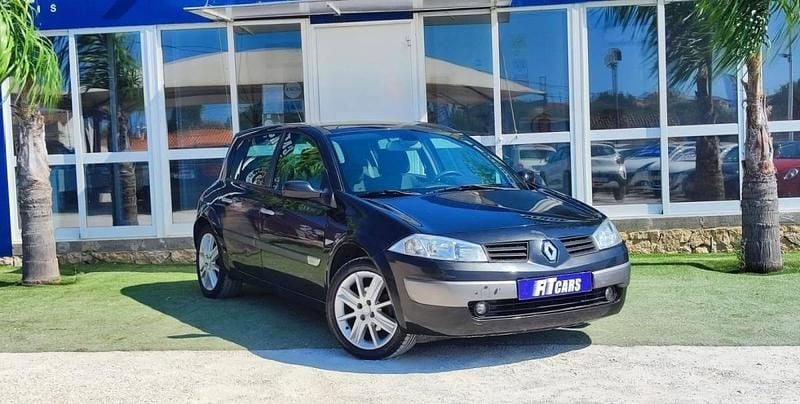 Preto Usado 2003 Renault Mégane II Dynamique Citadino | € 4.980 (Preço elevado) - Imagem 1/4