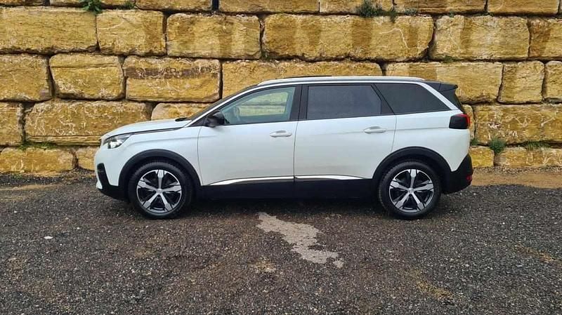 Usado Peugeot 5008 Crossway 130 HP (95 kW) 2018 Branco Monovolume