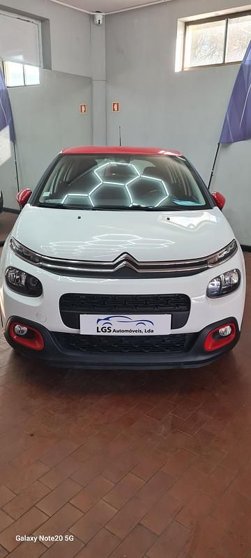 Branco Usado 2018 Citroën C3 PureTech | € 10.750 - Imagem 1/4