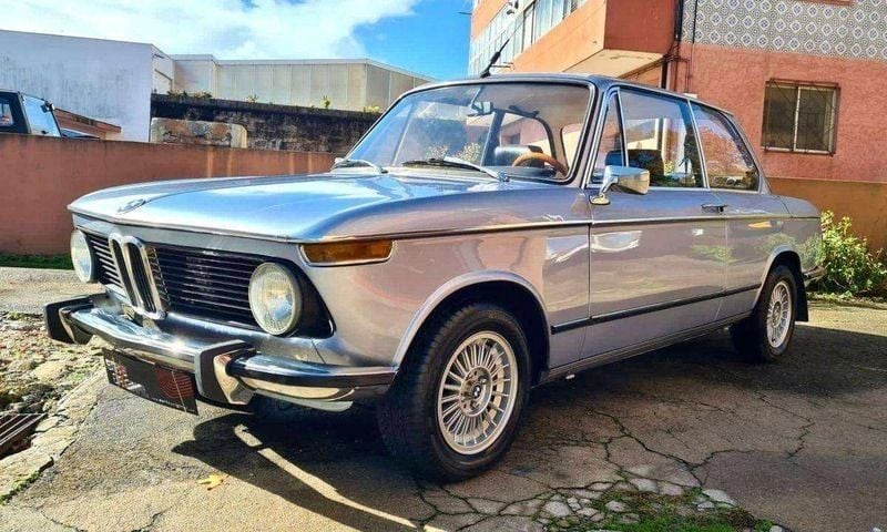 Azul Usado 1974 BMW 2002 Sedan | € 16.850 - Imagem 1/4