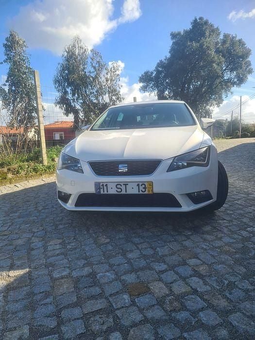 Usado Seat Leon 110 HP (80 kW) 2014 Sedan