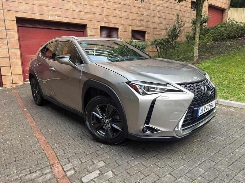 Cinzento Usado 2022 Lexus UX SUV | € 26.900 - Imagem 1/4