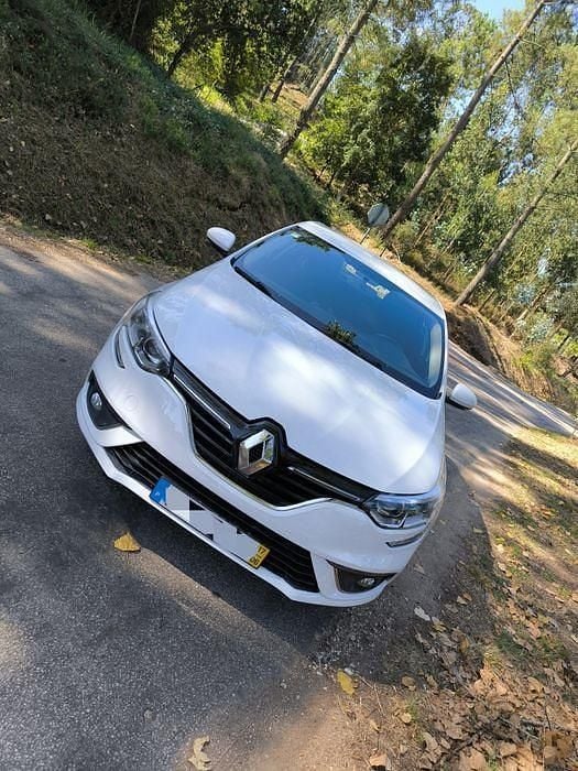 Usado 2017 Renault Mégane IV LIMITED Sedan | € 9.499 (Super Preço) - Imagem 1/4