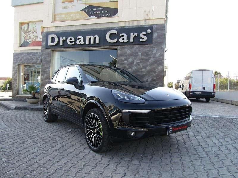 Preto Usado 2017 Porsche Cayenne SUV | € 49.999 (Preço justo) - Imagem 1/4