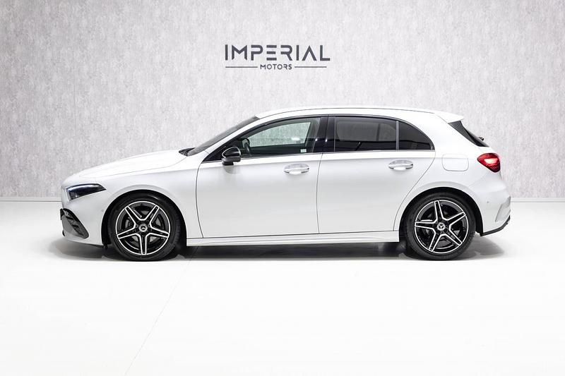 Usado Mercedes A180 AMG line 116 HP (85 kW) 2023 Branco Sedan