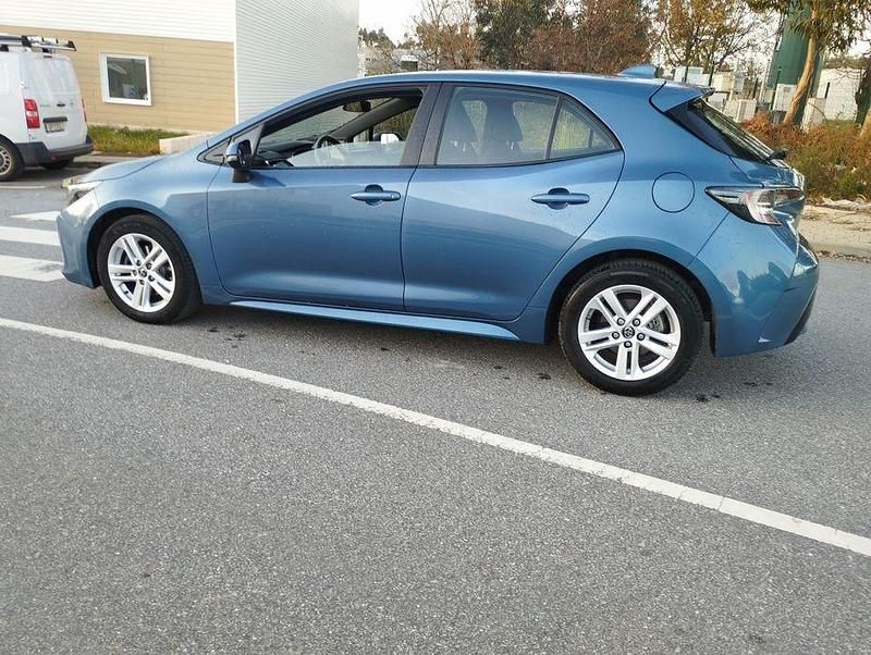 Usado Toyota Corolla 116 HP (85 kW) 2020 Sedan