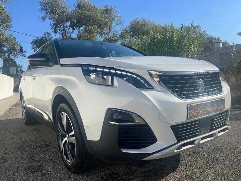 Branco Usado 2019 Peugeot 5008 Allure Monovolume | € 26.900 (Caro) - Imagem 1/4