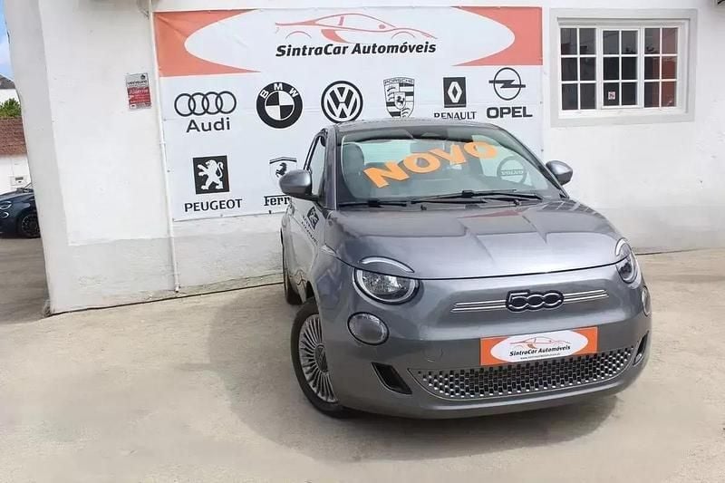Cinzento Usado 2023 Fiat 500e Icon Citadino | € 17.980 (Super Preço) - Imagem 1/4