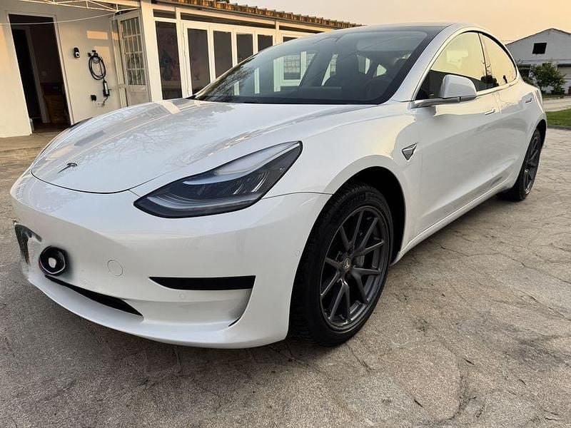 Usado 2019 Tesla Model 3 Standard Range Plus Sedan | € 17.500 (Preço justo) - Imagem 1/4