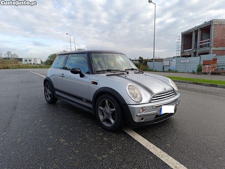Cinza Usado 2005 Mini One D Citadino | € 5.900 - Imagem 1/1