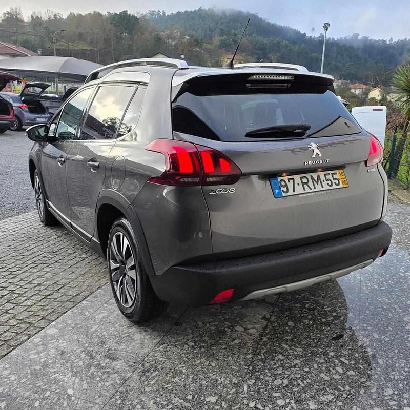 Usado Peugeot 2008 Allure 82 HP (60 kW) 2016 Cinza SUV