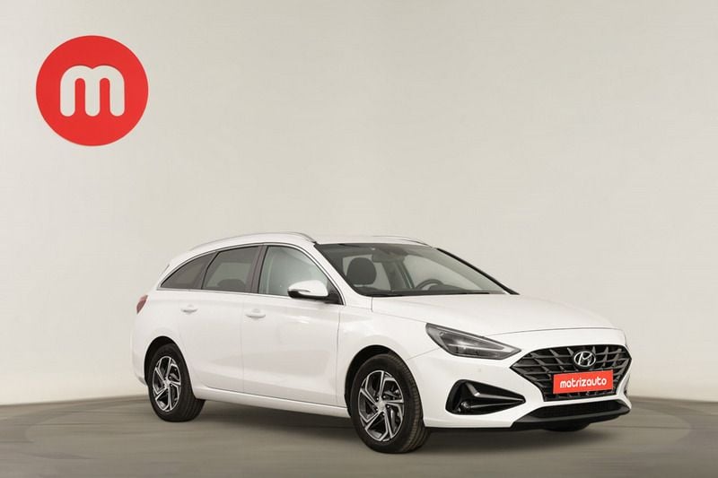Branco Usado 2024 Hyundai i30 Style Carrinha | € 21.499 (Bom preço) - Imagem 1/4