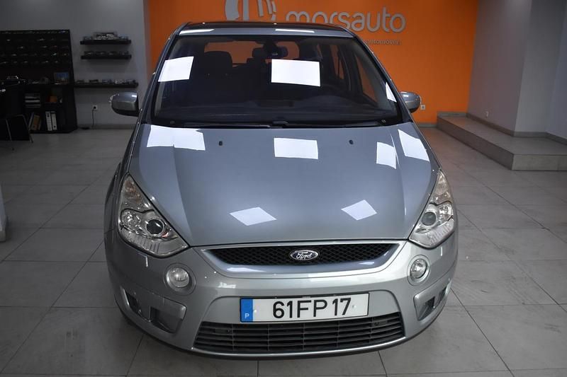 Usado Ford S-MAX Trend 140 HP (102 kW) 2008 Cinza Monovolume