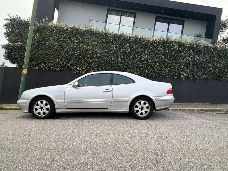 Usado Mercedes CLK230 197 HP (144 kW) 2001