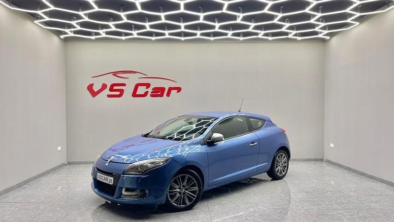 Usado Renault Mégane III 130 HP (95 kW) 2013 Azul Coupé