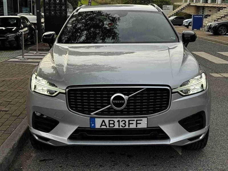 Usado Volvo XC60 R-Design 190 HP (139 kW) 2020 Cinzento SUV