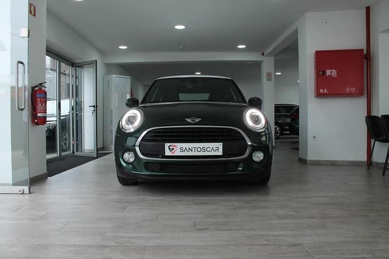 Usado Mini ONE 75 HP (55 kW) 2017 Verde Citadino