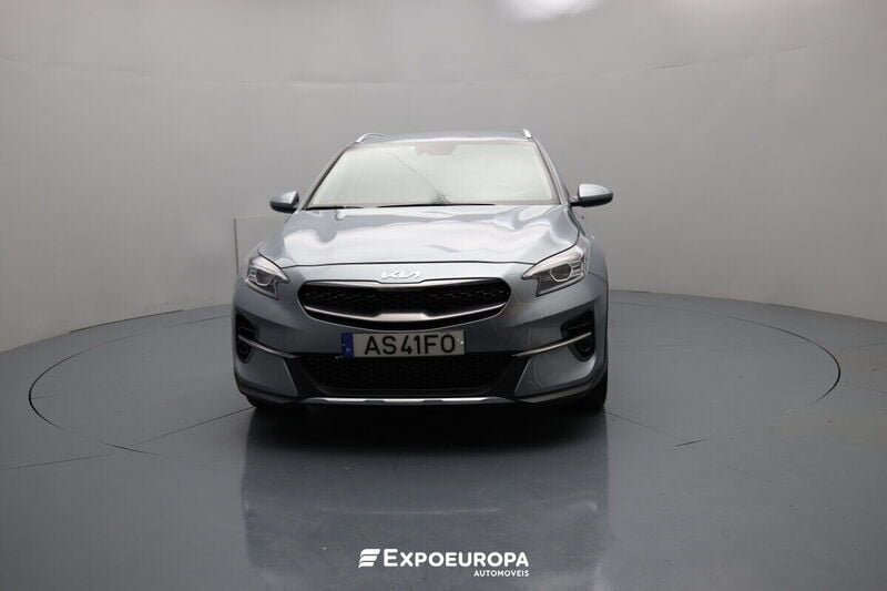 Cinza Usado 2022 Kia XCeed SUV | € 19.990 (Preço justo) - Imagem 1/4