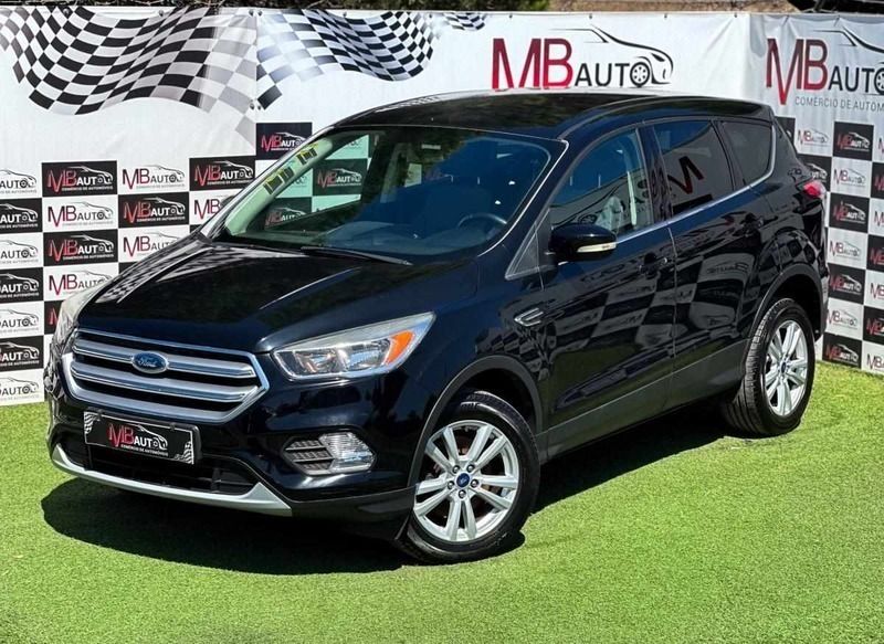 Preto Usado 2016 Ford Kuga Titanium SUV | € 17.900 (Preço elevado) - Imagem 1/4