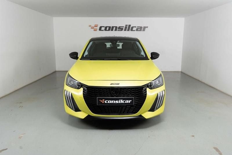 Usado Peugeot 208 Active 101 HP (74 kW) 2024 Amarelo Citadino