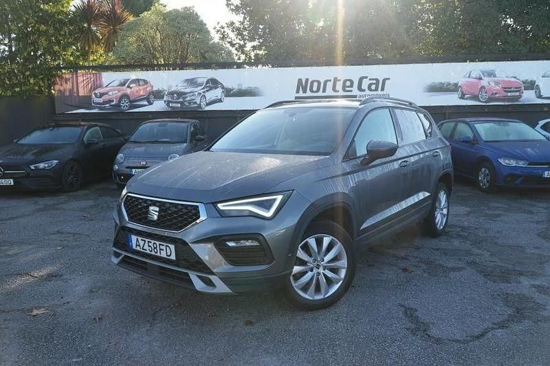 Cinza Usado 2023 Seat Ateca Style SUV | € 19.750 (Preço justo) - Imagem 1/4