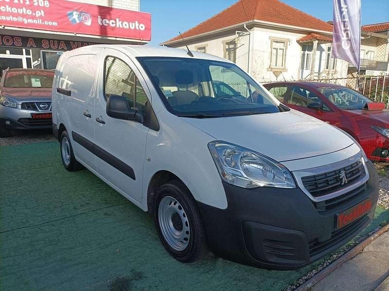 Branco Usado 2018 Peugeot Partner Van | € 9.980 (Bom preço) - Imagem 1/4